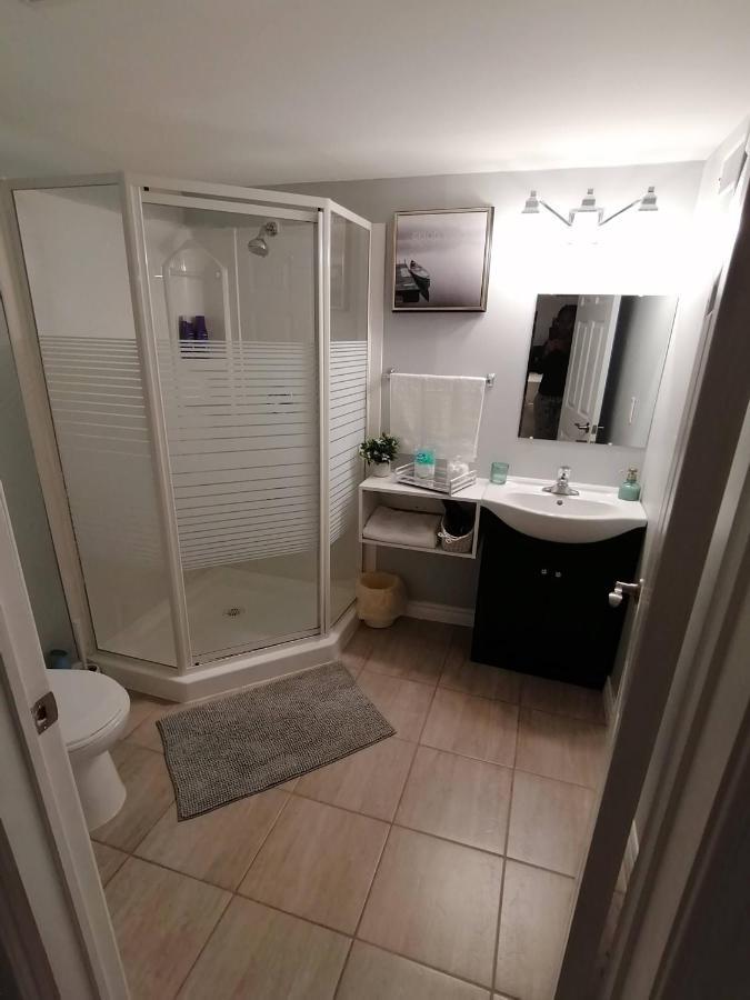Cozy Nest Basement Unit Appartement Hamilton Buitenkant foto