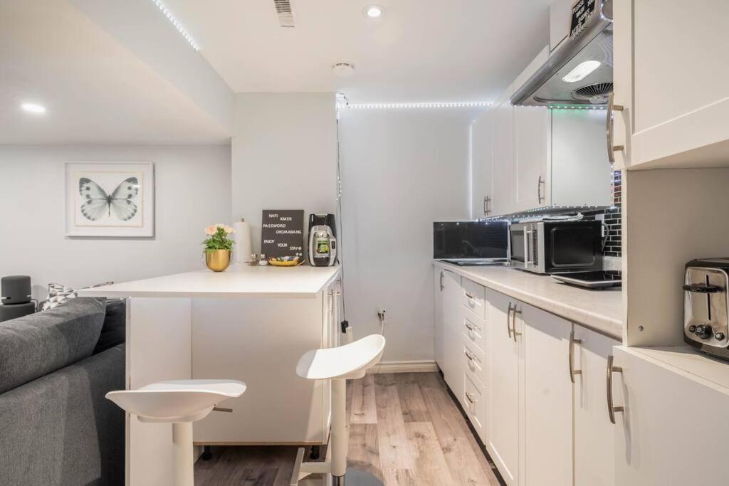 Cozy Nest Basement Unit Appartement Hamilton Buitenkant foto